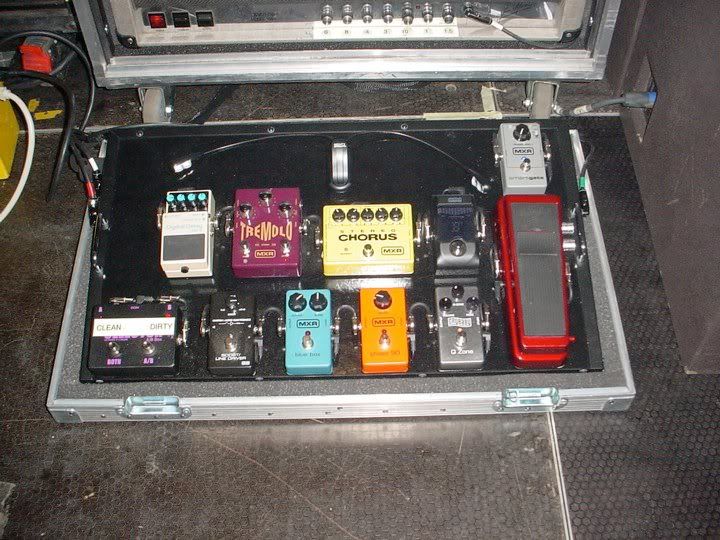 Slash Pedalboard Photo by lazcabanas Photobucket